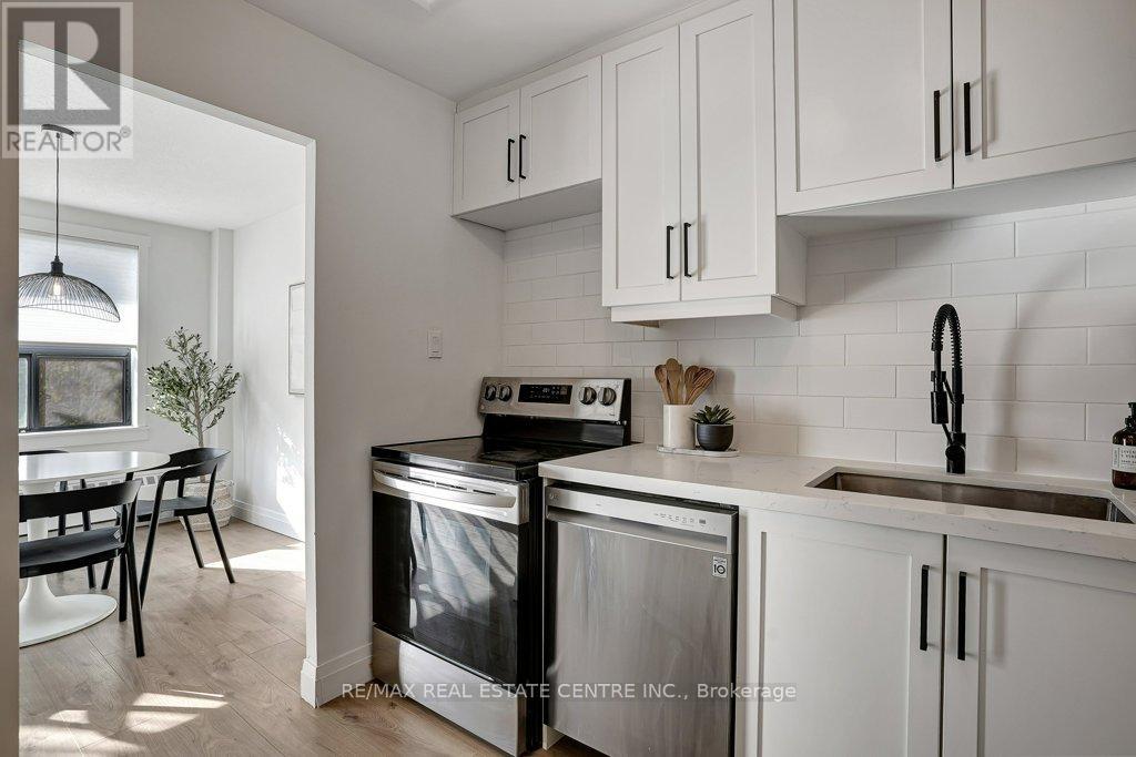 107 - 1100 Courtland Avenue E, Kitchener, Ontario  N2C 2H9 - Photo 10 - X12989668