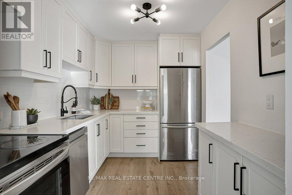 107 - 1100 Courtland Avenue E, Kitchener, Ontario  N2C 2H9 - Photo 12 - X12989668