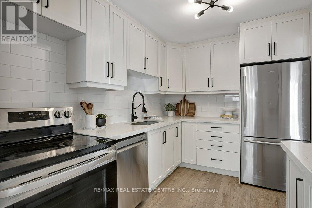 107 - 1100 Courtland Avenue E, Kitchener, Ontario  N2C 2H9 - Photo 13 - X12989668