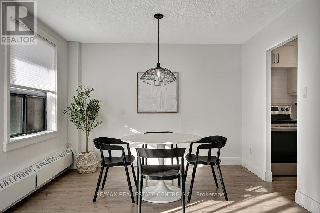 107 - 1100 Courtland Avenue E, Kitchener, Ontario  N2C 2H9 - Photo 16 - X12989668