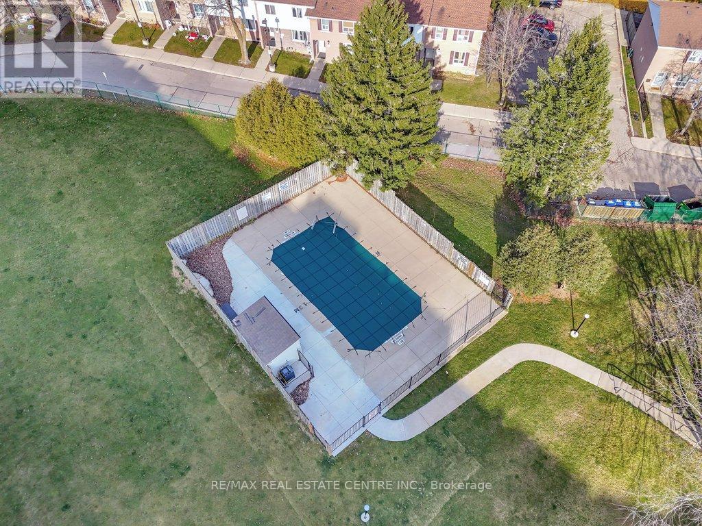 107 - 1100 Courtland Avenue E, Kitchener, Ontario  N2C 2H9 - Photo 33 - X12989668