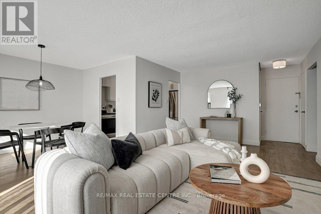 107 - 1100 Courtland Avenue E, Kitchener, Ontario  N2C 2H9 - Photo 8 - X12989668