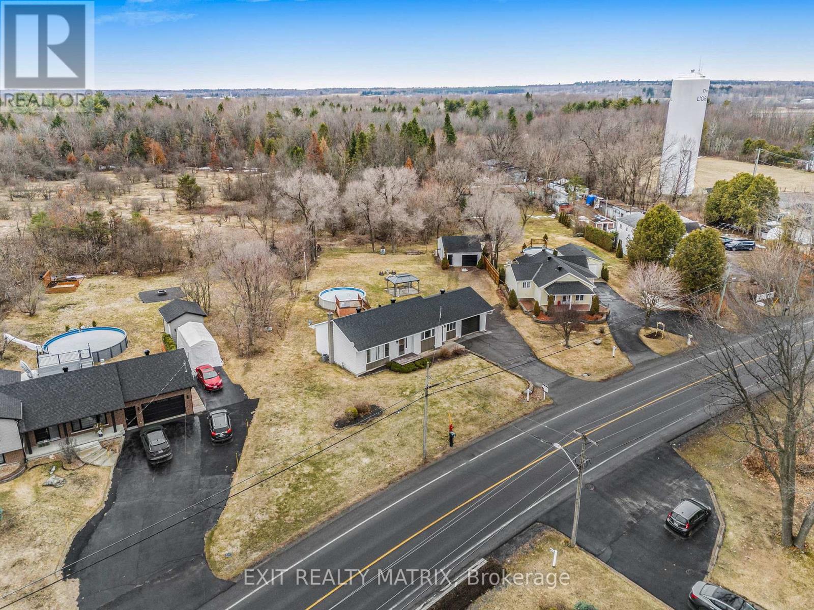 635 Front Road W, Champlain, Ontario K0B 1K0 - Photo 32 - X12849820