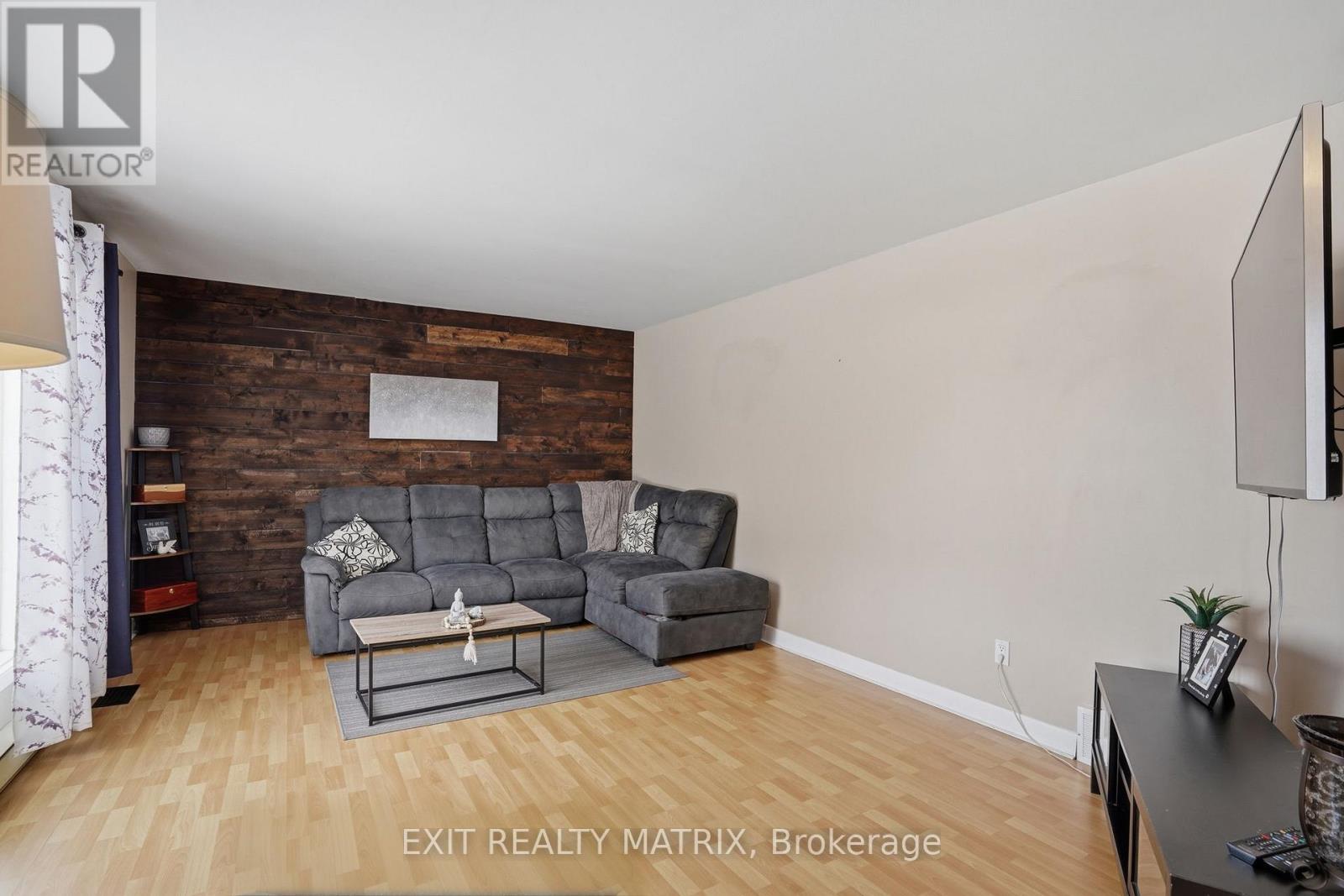 635 Front Road W, Champlain, Ontario K0B 1K0 - Photo 4 - X12849820