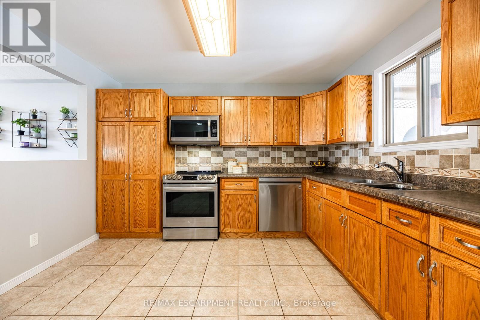 62 Mission Road, Brantford, Ontario  N3S 0A3 - Photo 15 - X12989800