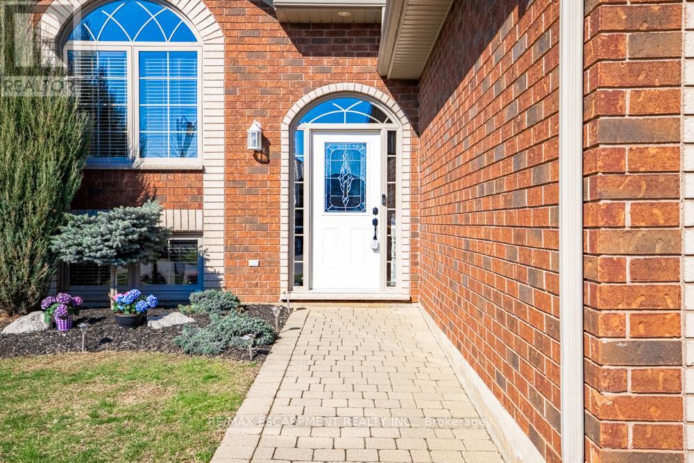 62 Mission Road, Brantford, Ontario  N3S 0A3 - Photo 5 - X12989800