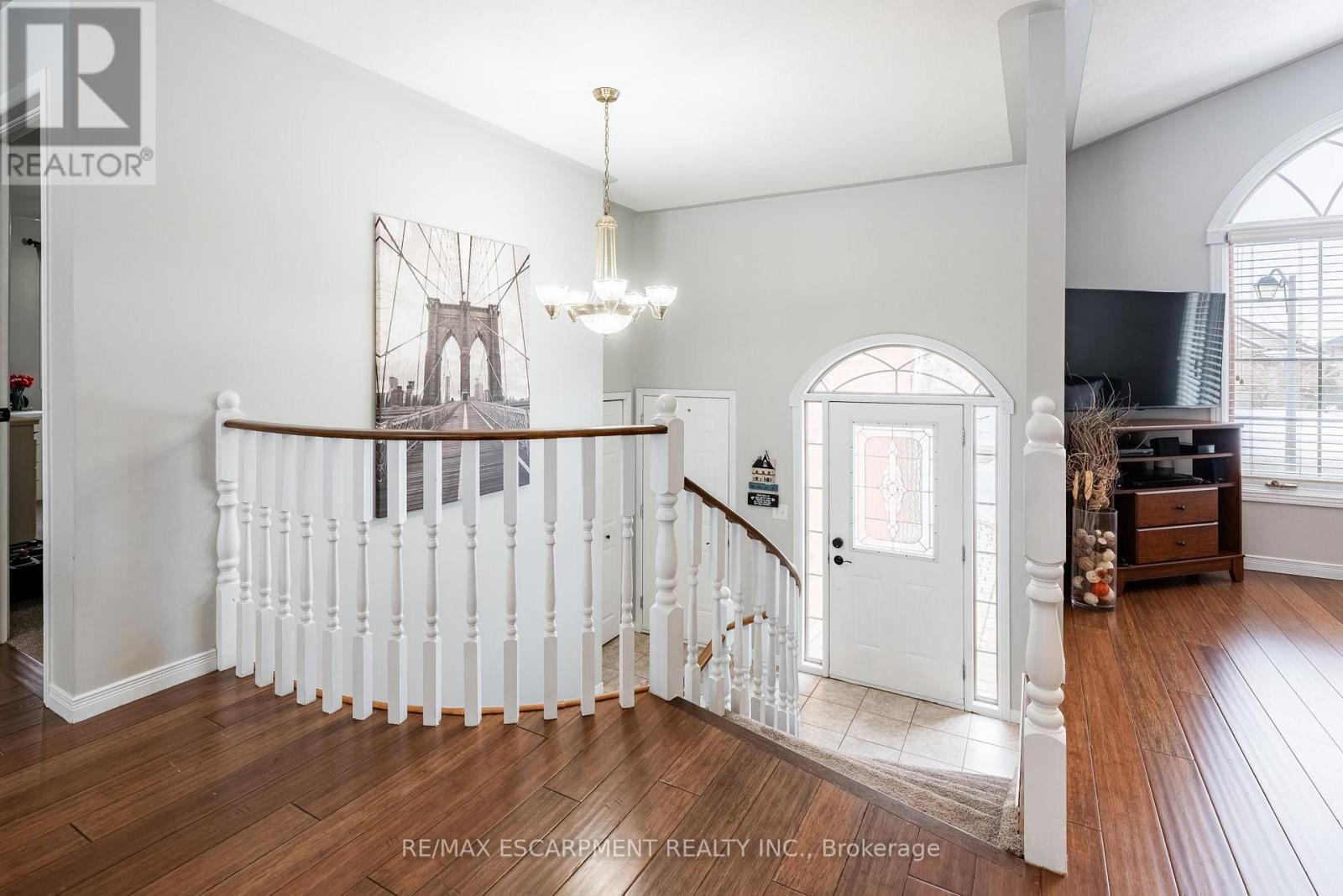 62 Mission Road, Brantford, Ontario  N3S 0A3 - Photo 6 - X12989800