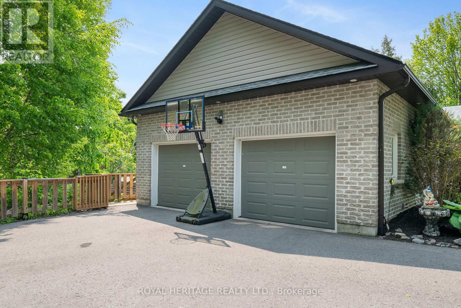 141 Shanagarry Drive, Selwyn, Ontario  K0L 1T0 - Photo 4 - X12989850
