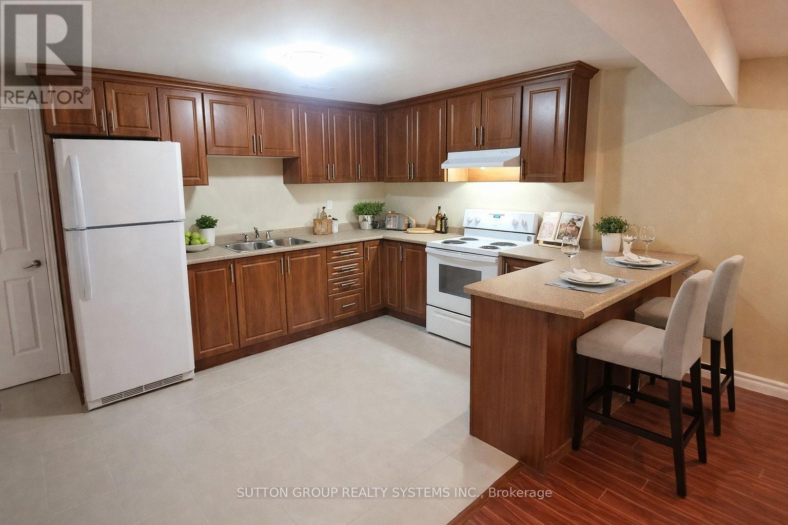 21 Mcguiness Drive, Brantford, Ontario  N3T 6M5 - Photo 5 - X12989880