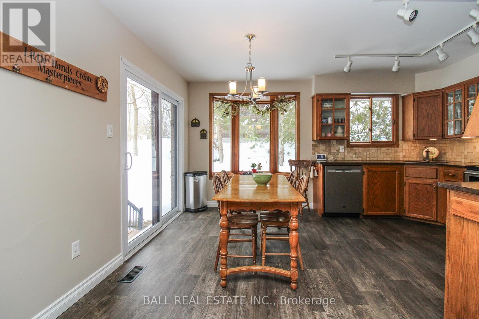 1559 Westbrook Drive, Peterborough, Ontario  K9J 6R6 - Photo 11 - X12824096