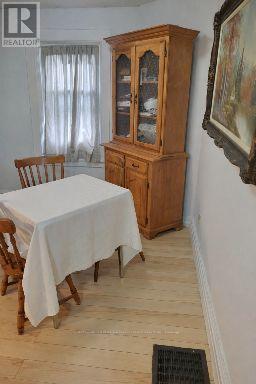11 Low Street, Prince Edward County (Picton Ward), Ontario  K0K 2T0 - Photo 5 - X12496534