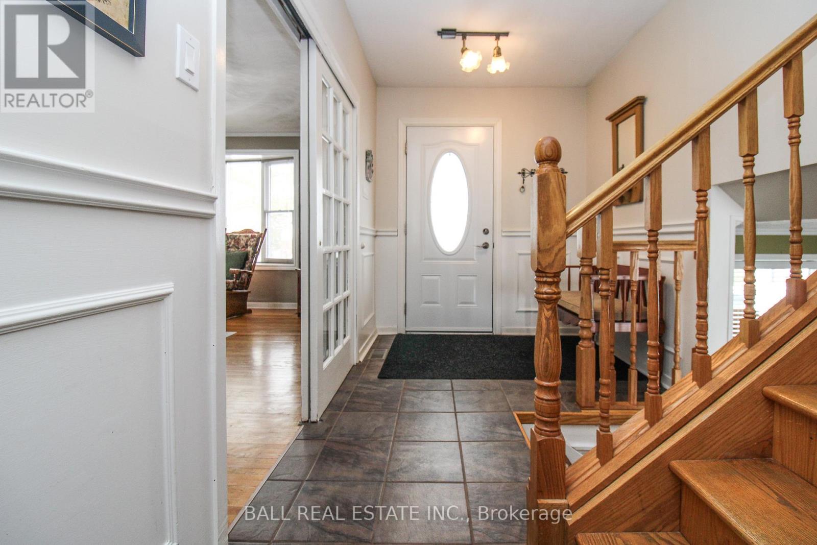 1559 Westbrook Drive, Peterborough, Ontario  K9J 6R6 - Photo 3 - X12824096