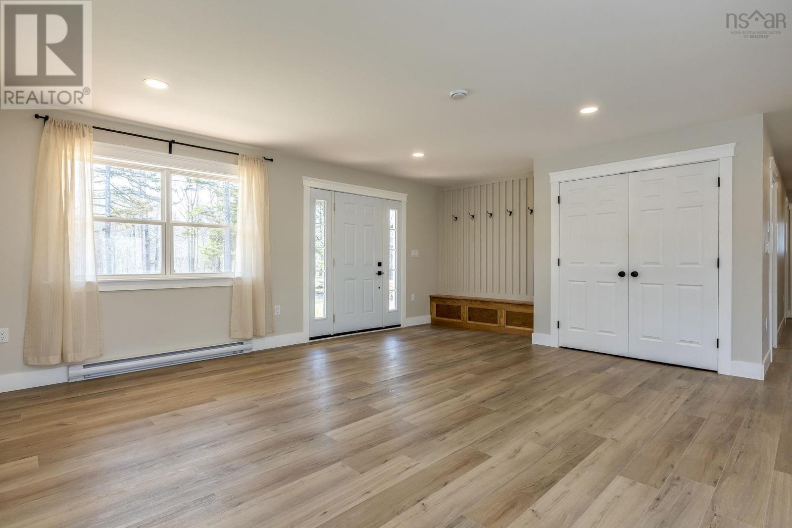 1960 Long Point Road, Burlington, Nova Scotia  B0P 1E0 - Photo 4 - 202607165