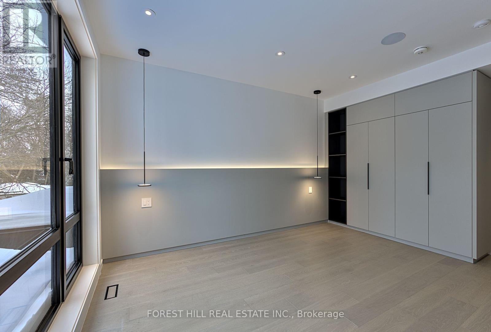 42 CAMERON AVENUE Toronto (Lansing-Westgate), ON M2N 1E1