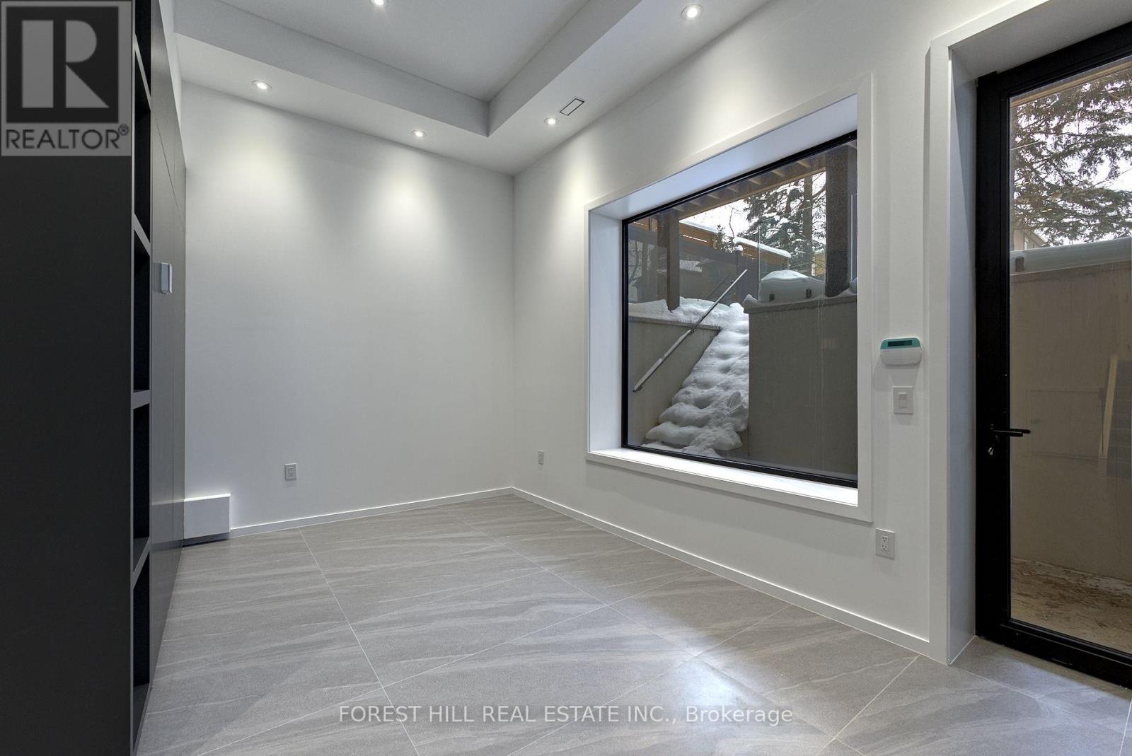 42 Cameron Avenue, Toronto, Ontario  M2N 1E1 - Photo 34 - C12943920