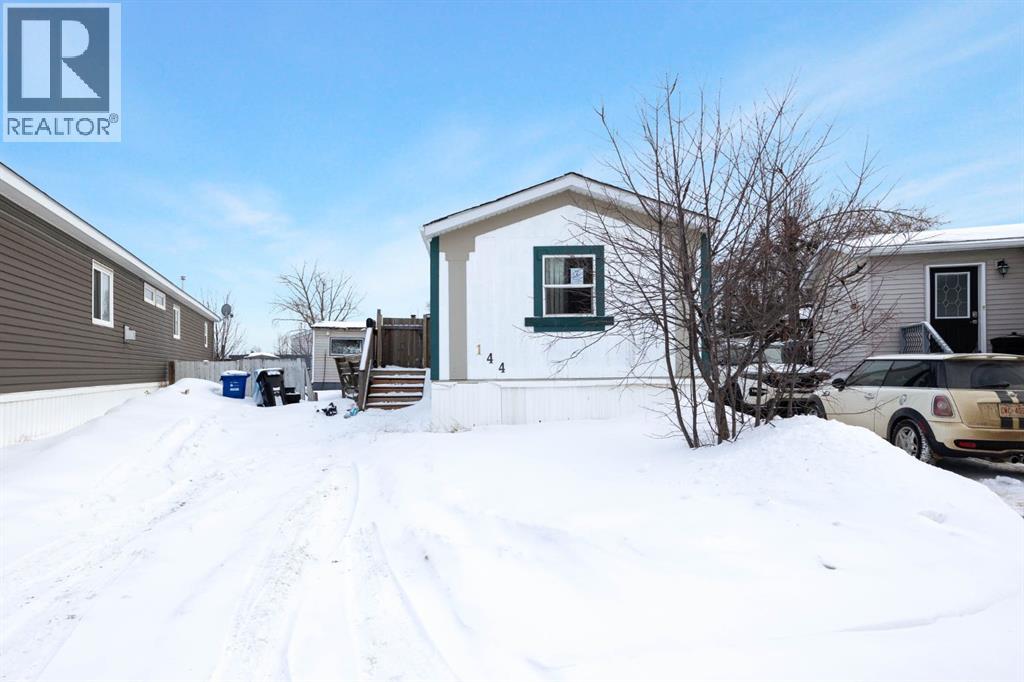 144 Grecian Place, Fort Mcmurray, Alberta  T9H 2N1 - Photo 3 - A2285742