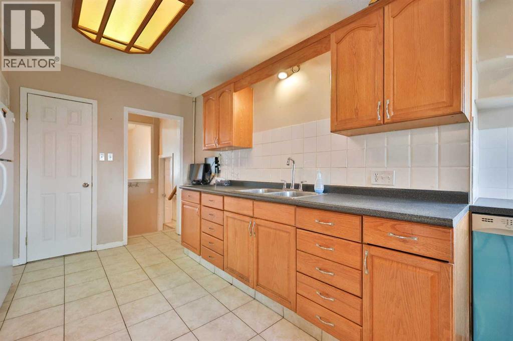 Lorem Ipsum D, Raymond, Alberta  T0K  - Photo 14 - DEMO29495876