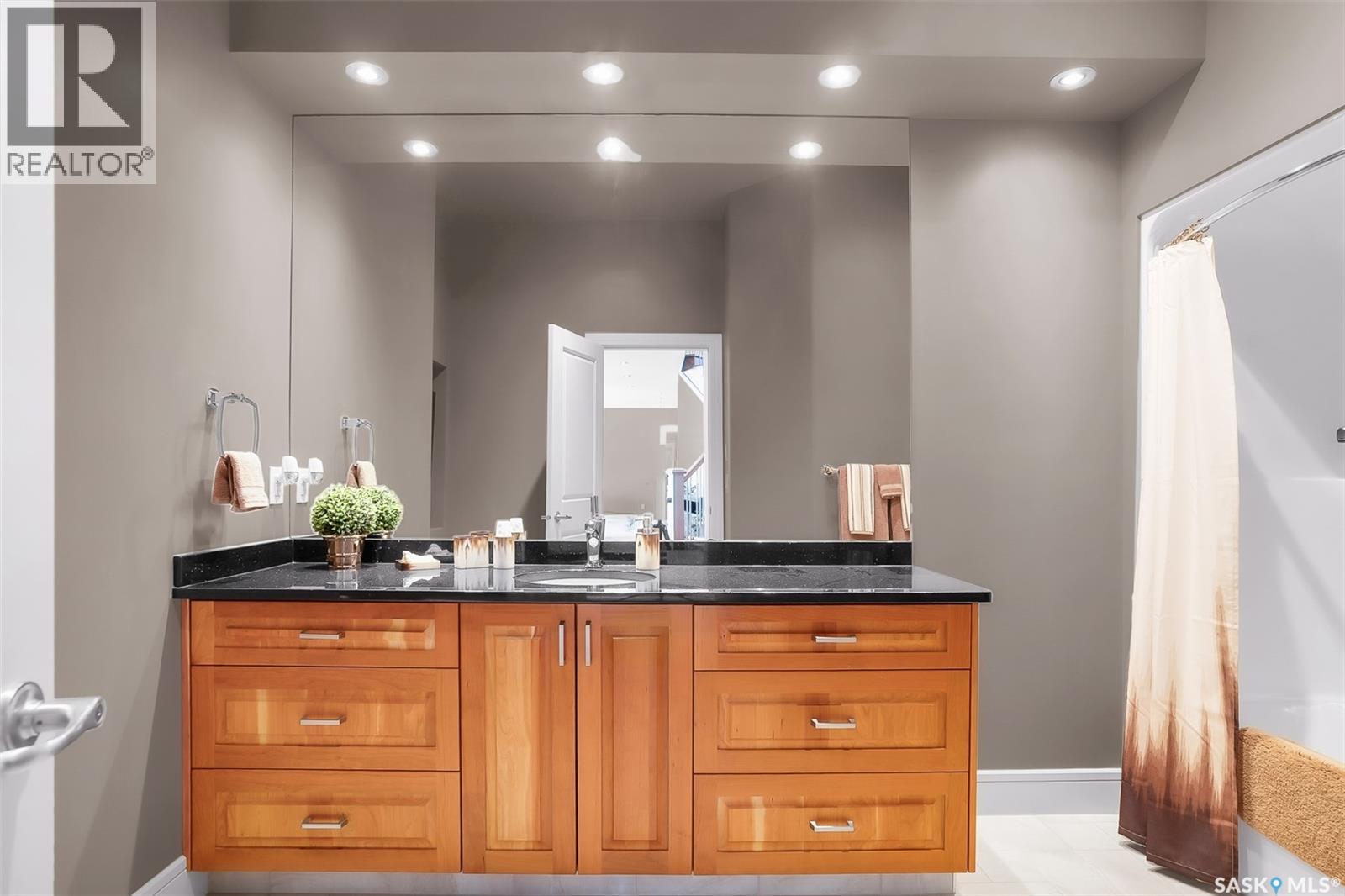 57 602 Cartwright Street, Saskatoon, Saskatchewan  S7T 0G4 - Photo 48 - SK032729