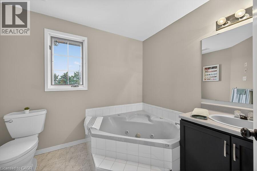 53 Pinewoods Drive, Stoney Creek, Ontario  L8J 2T6 - Photo 25 - 40818692