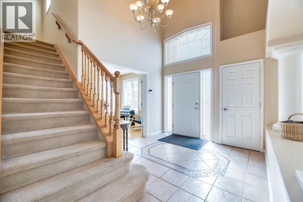 56 Evergreen Crescent SW, Calgary, Alberta  T2Y 3R3 - Photo 2 - A2299843