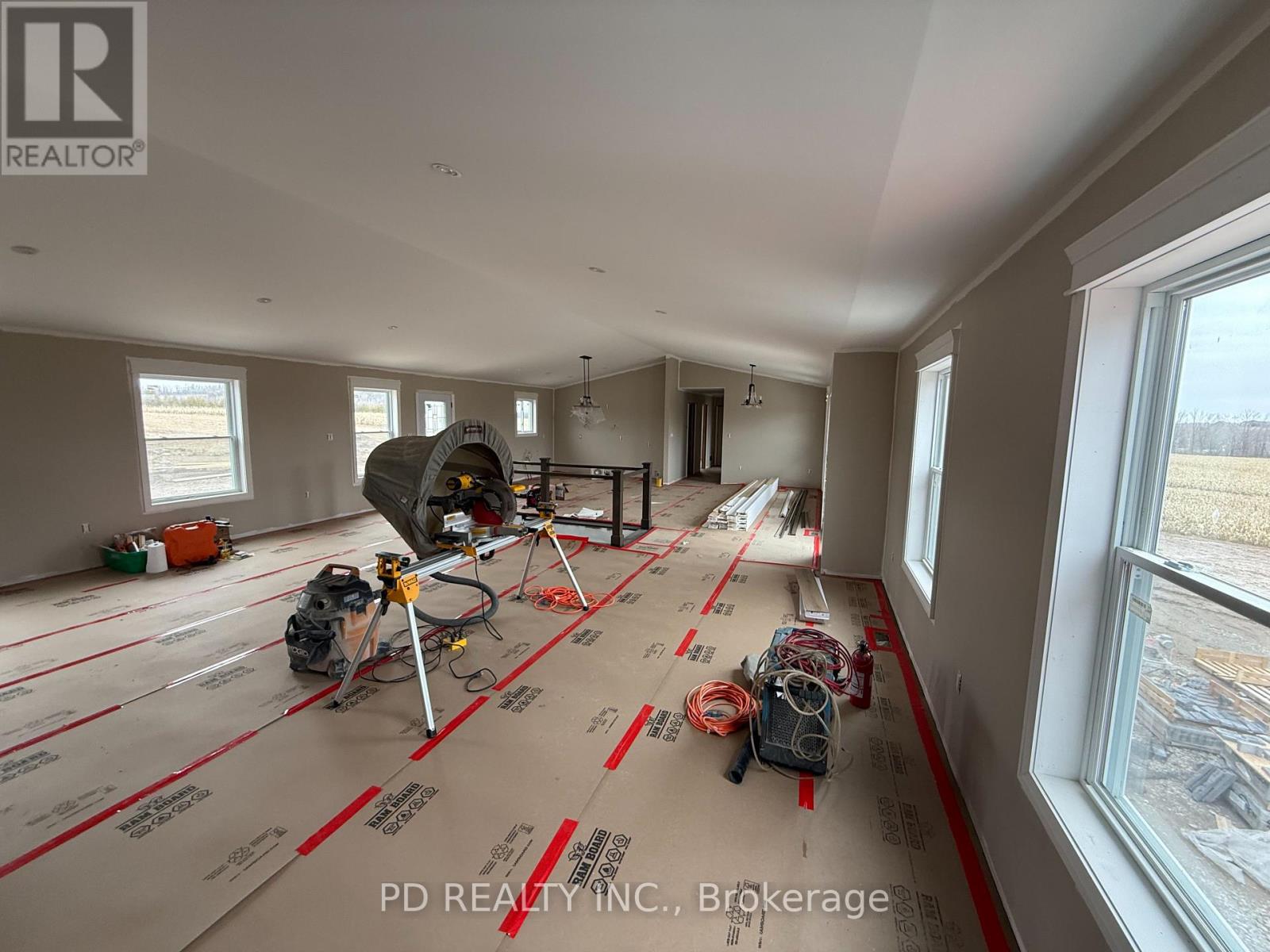 2467 Queen Mary Street, Cavan Monaghan, Ontario  L0A 1C0 - Photo 43 - X12954766