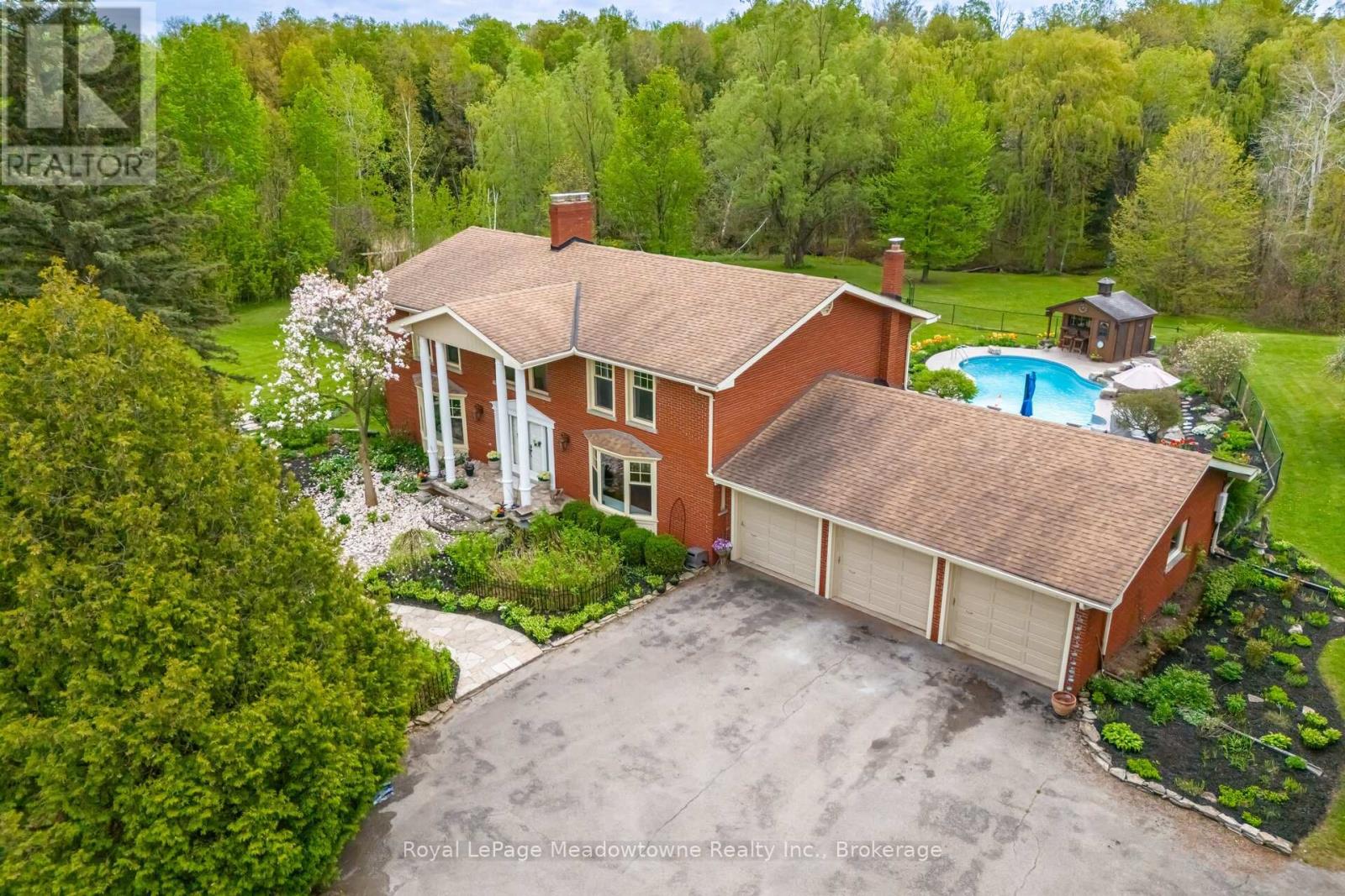 11302 Regional 25 Road, Halton Hills, Ontario  L7J 2M1 - Photo 2 - W12990024