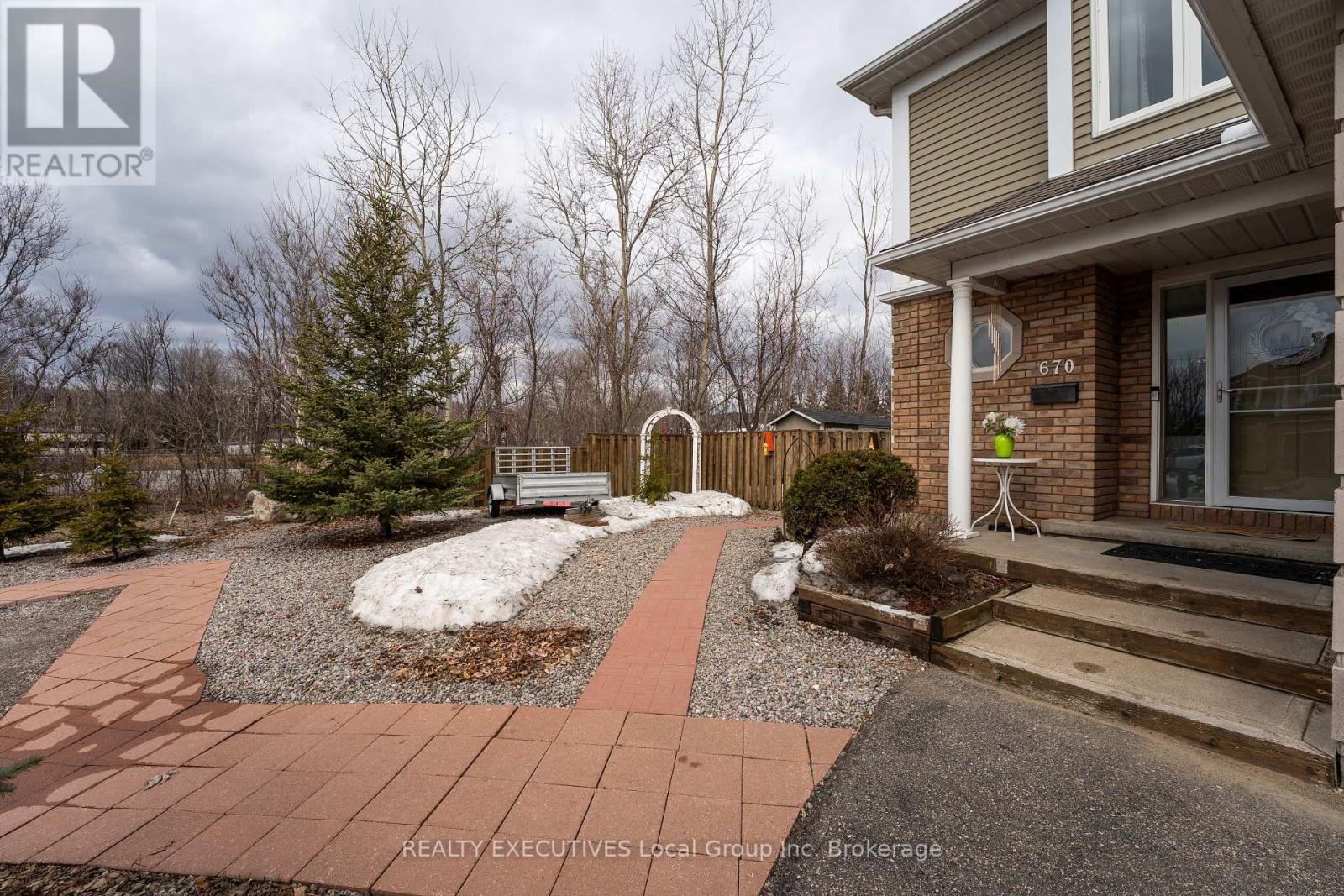 670 Tackaberry Drive, North Bay, Ontario  P1B 9L1 - Photo 45 - X12990080