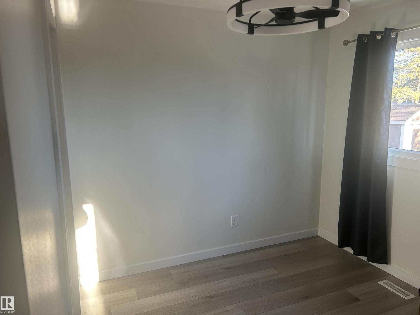 14911 77 St Nw Nw, Edmonton, Alberta  T5C 1E9 - Photo 11 - E4478075