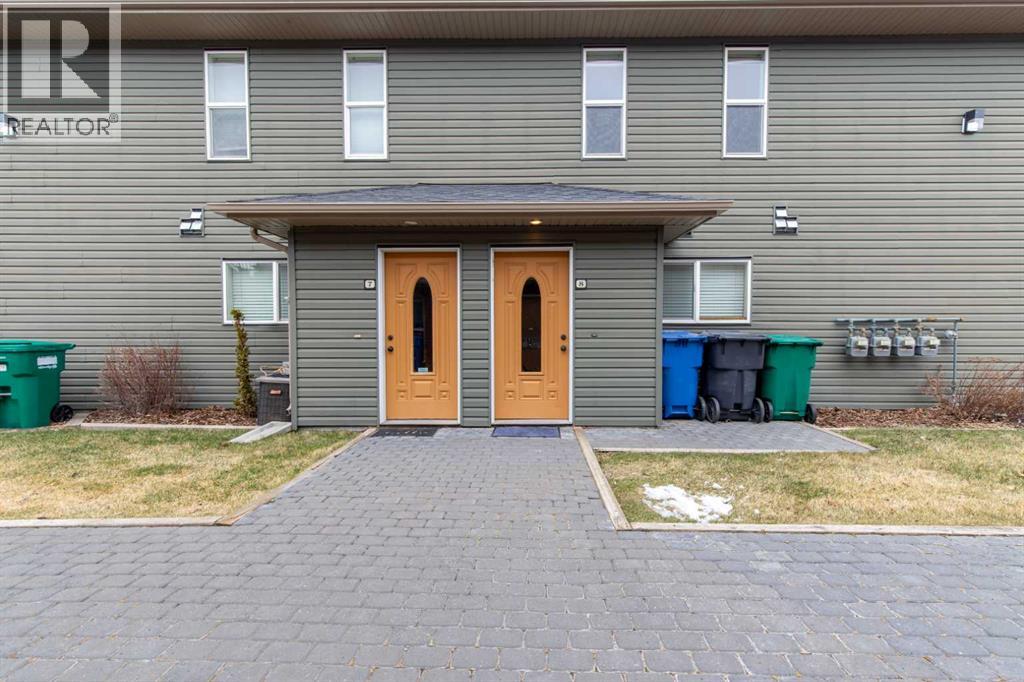 8, 895 Mount Sundance Manor W, Lethbridge, Alberta  T1J 1X7 - Photo 5 - A2291396