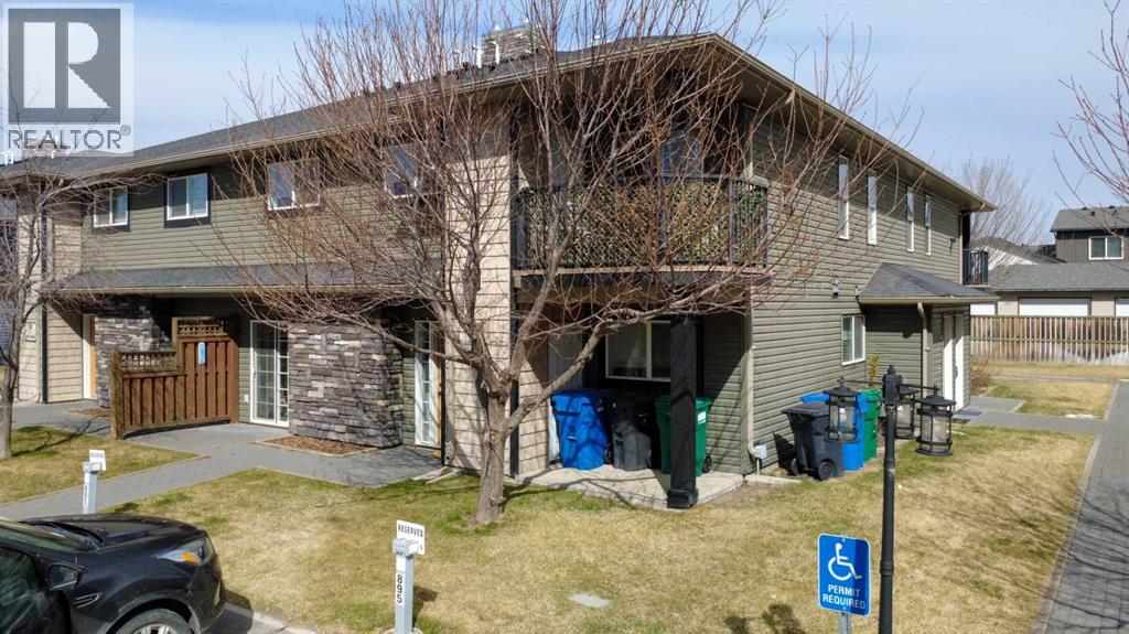 8, 895 Mount Sundance Manor W, Lethbridge, Alberta  T1J 1X7 - Photo 2 - A2291396