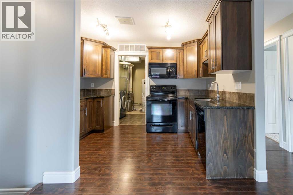 8, 895 Mount Sundance Manor W, Lethbridge, Alberta  T1J 1X7 - Photo 16 - A2291396