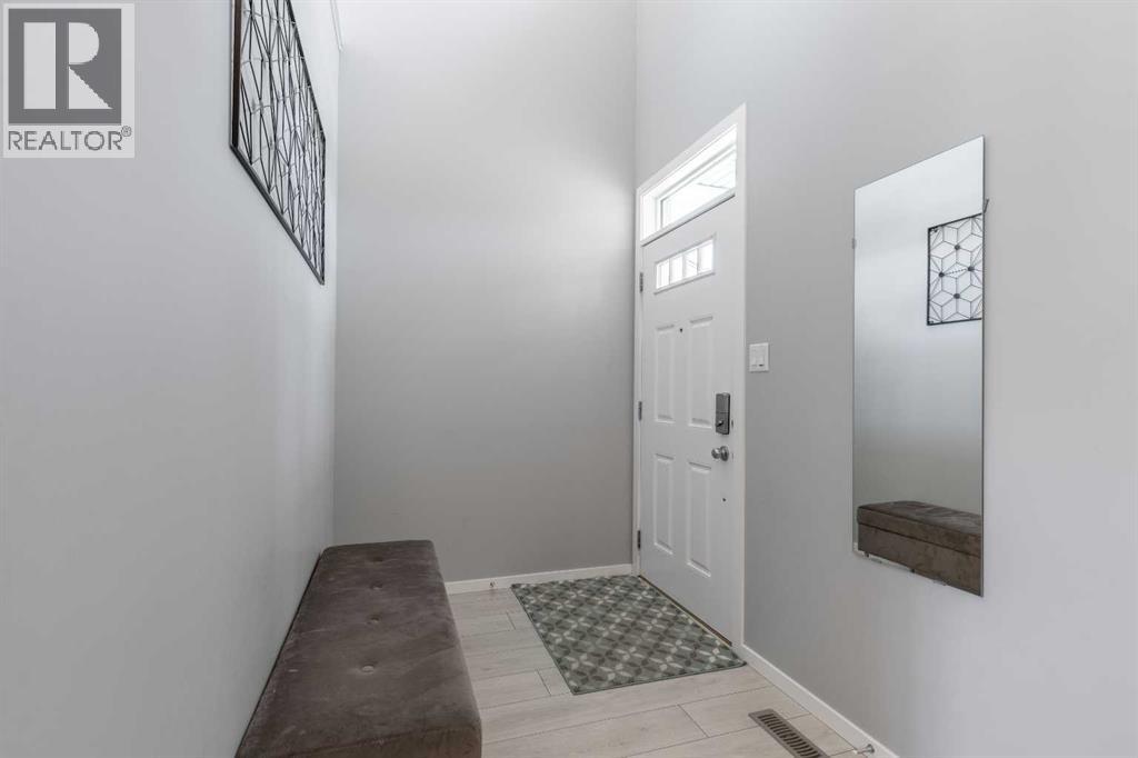 933 Pacific Way W, Lethbridge, Alberta  T1J 5N4 - Photo 4 - A2300000