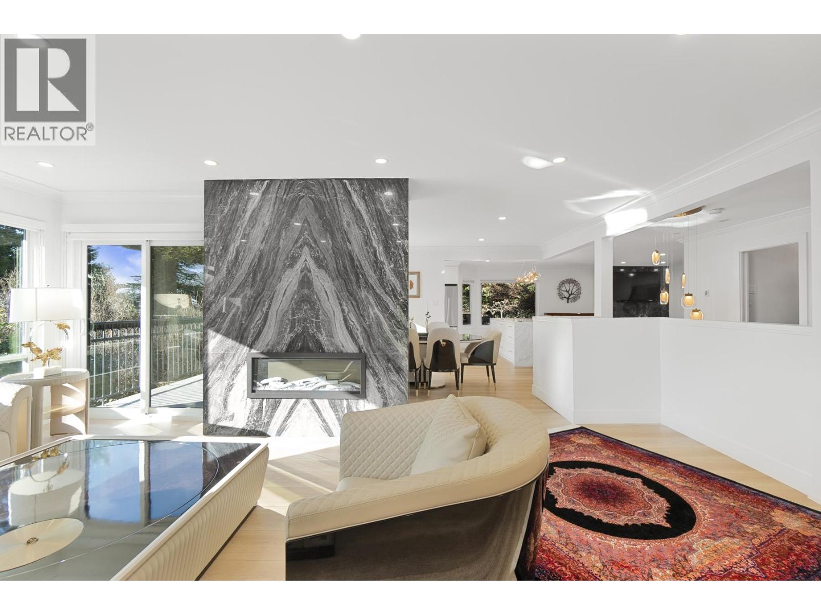 284 Montroyal Boulevard, North Vancouver, British Columbia  V7N 4E5 - Photo 13 - R3091175