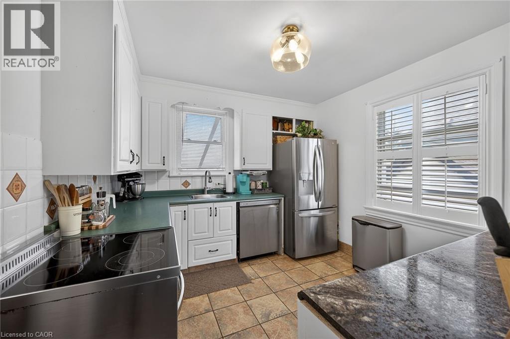 22 Marion Place, Stoney Creek, Ontario  L8G 1R7 - Photo 10 - 40816595