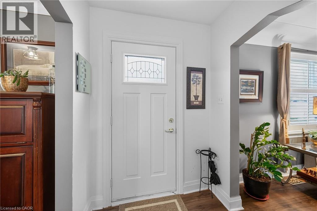 22 Marion Place, Stoney Creek, Ontario  L8G 1R7 - Photo 12 - 40816595