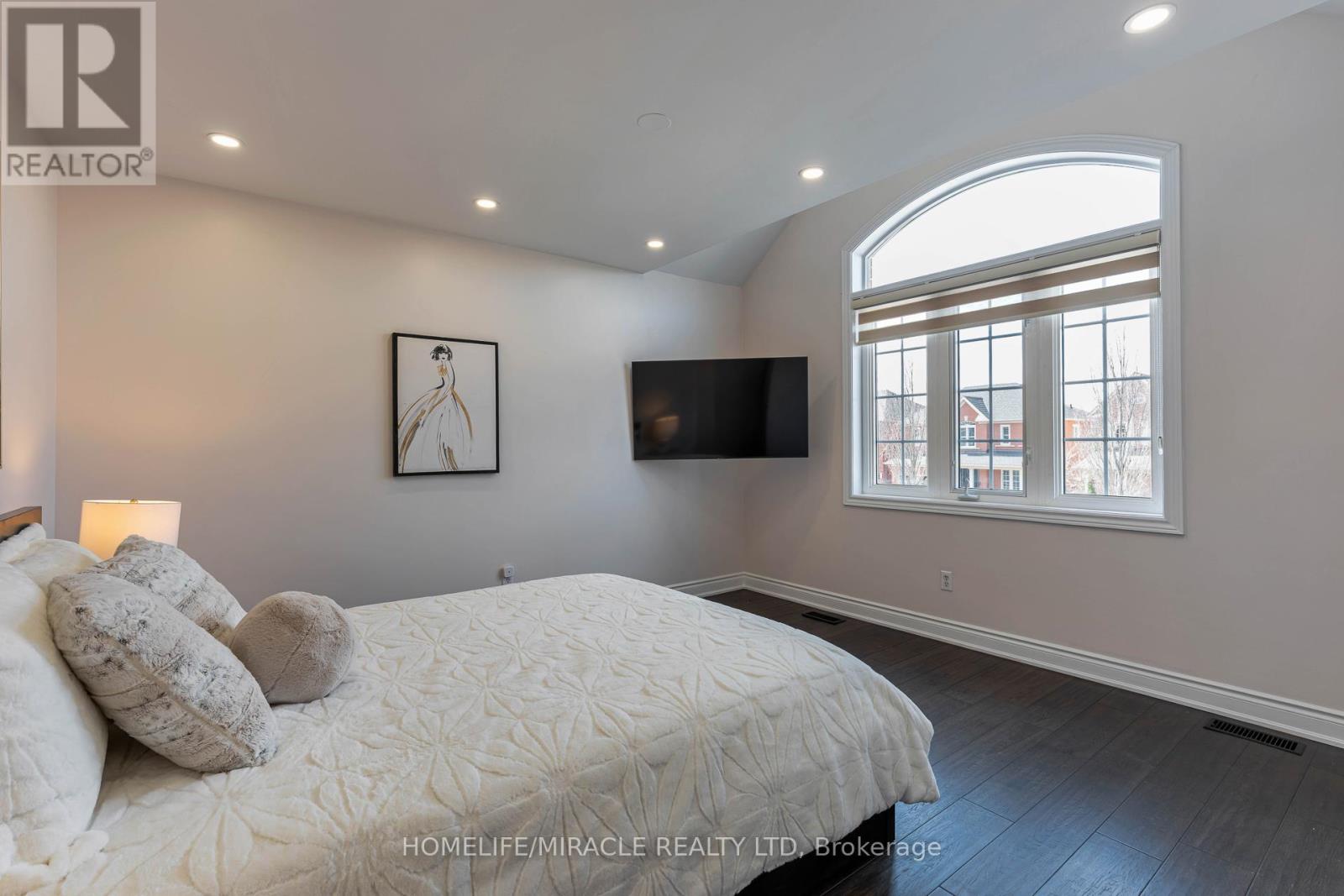 2343 Falling Green Drive, Oakville, Ontario  L6M 5A7 - Photo 25 - W12989480