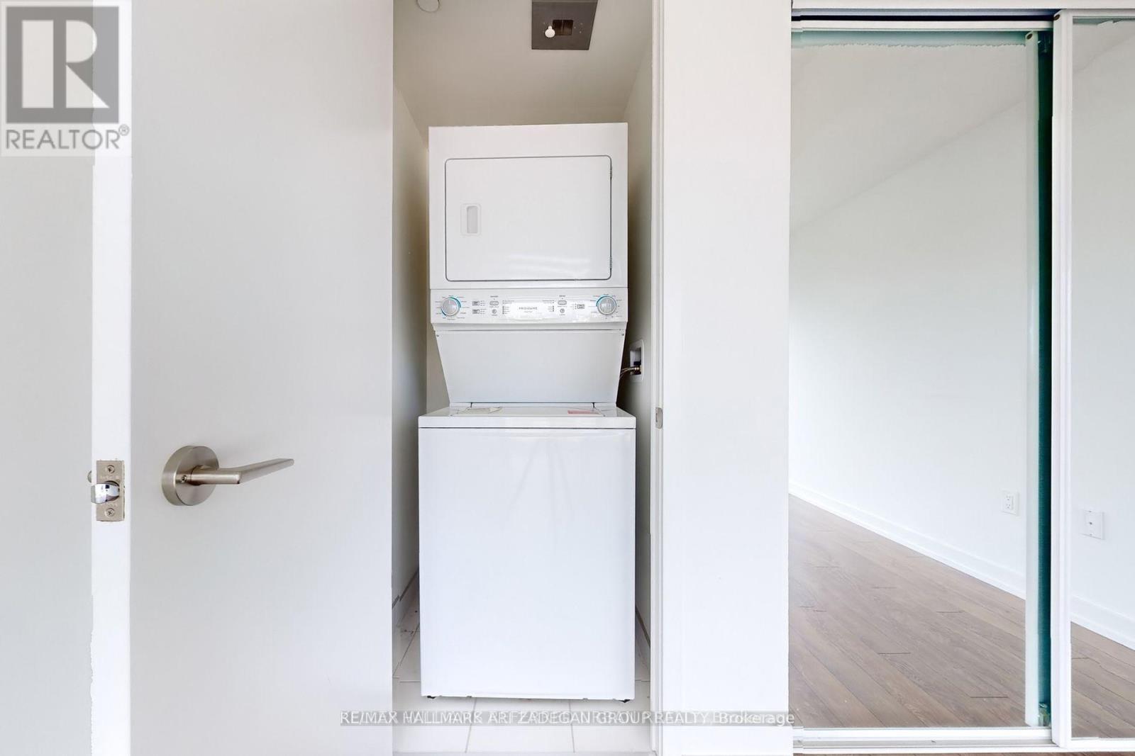 1908 - 158 Front Street E, Toronto, Ontario  M5A 0K9 - Photo 21 - C12929774