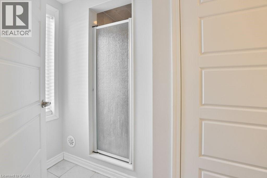 1133 Duignan Crescent, Milton, Ontario  L9E 1C3 - Photo 8 - 40817690