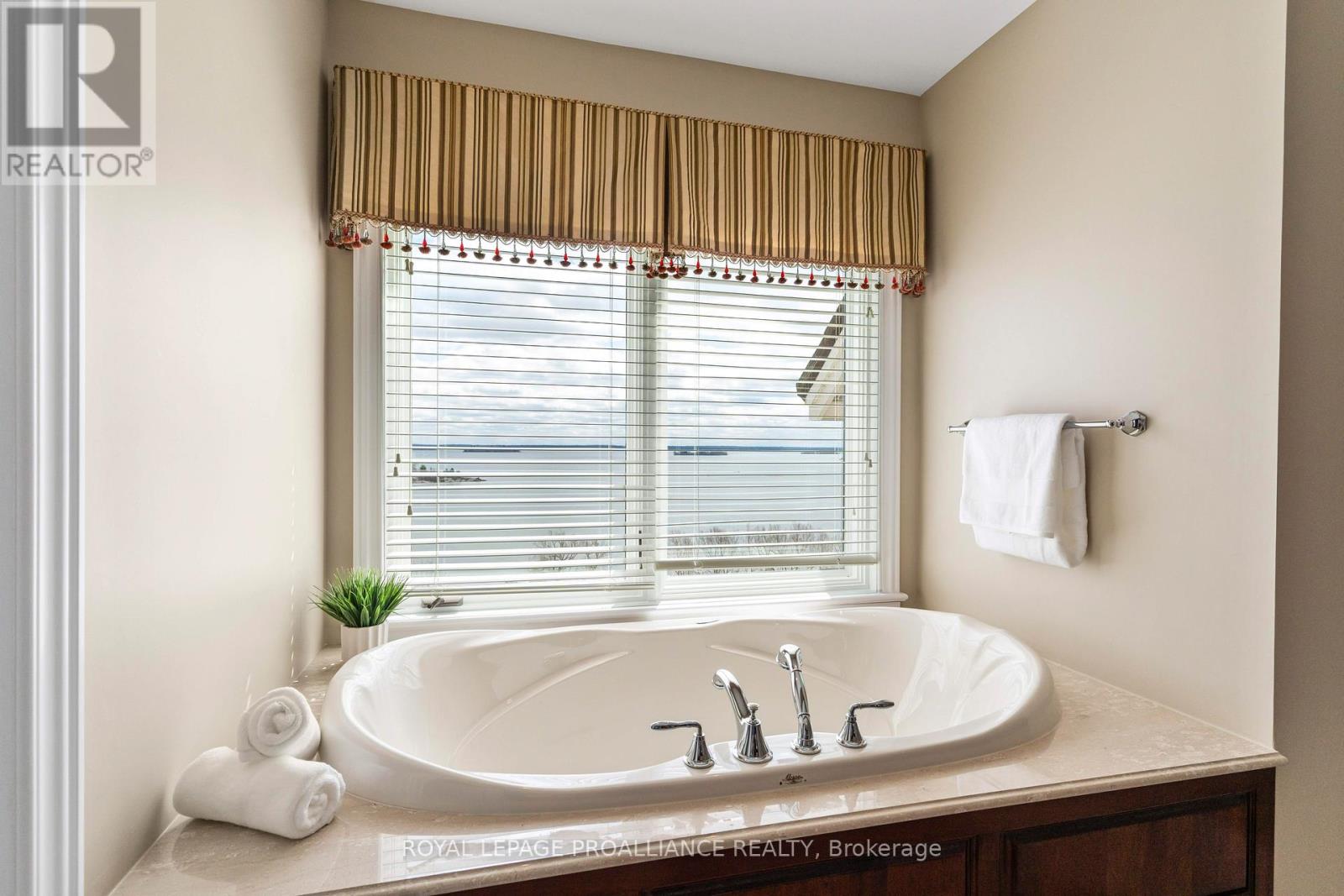 1188 1000 Islands Parkway, Front Of Yonge, Ontario  K0E 1R0 - Photo 27 - X12949008