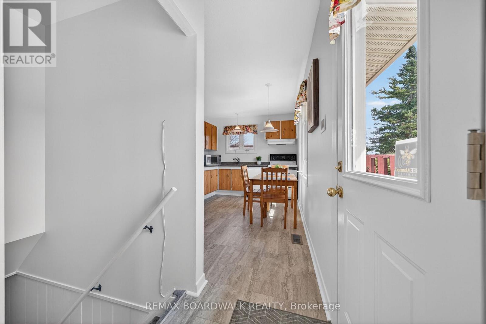 32 Bowmoor Avenue, Ottawa, Ontario  K2E 6M4 - Photo 22 - X12989912