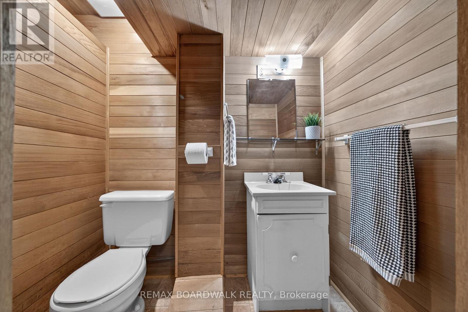 32 Bowmoor Avenue, Ottawa, Ontario  K2E 6M4 - Photo 27 - X12989912