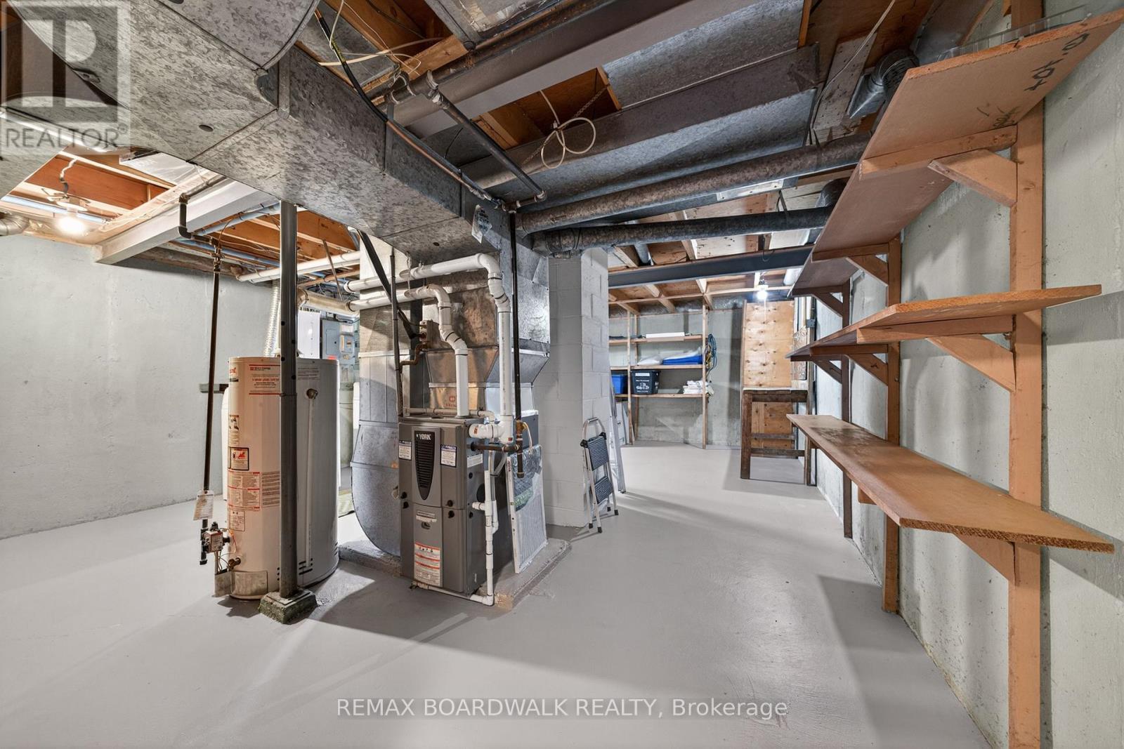 32 Bowmoor Avenue, Ottawa, Ontario  K2E 6M4 - Photo 29 - X12989912