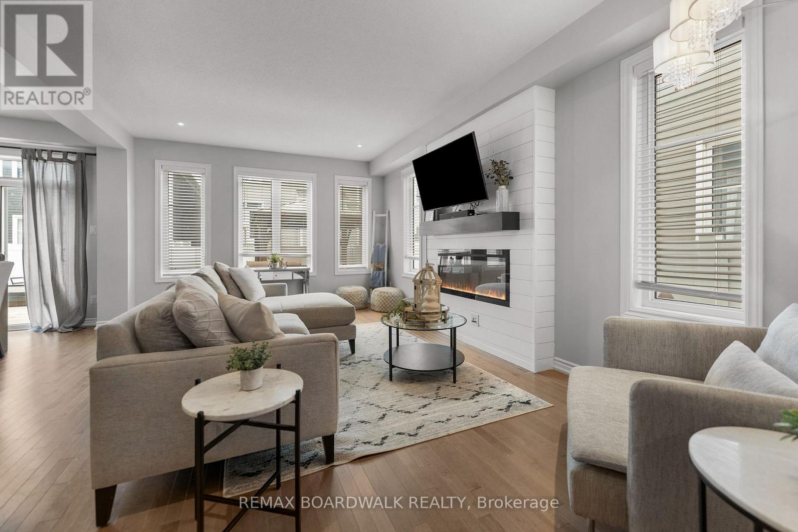 179 Equitation Circle, Ottawa, Ontario  K2V 0H2 - Photo 5 - X12989928