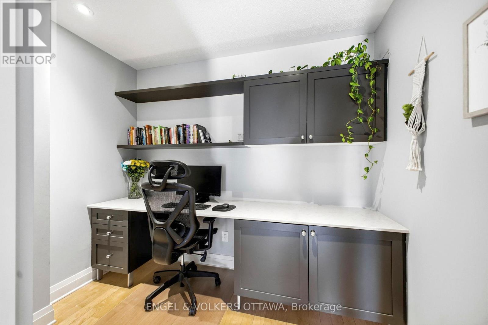 122 Nutting Crescent, Ottawa, Ontario  K4M 0C3 - Photo 4 - X12989942