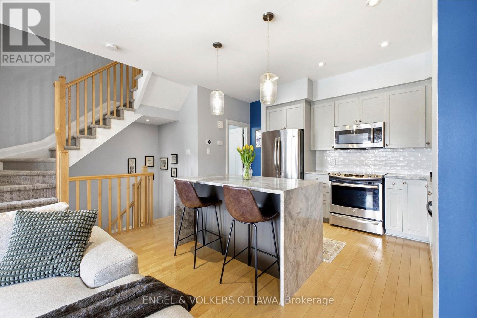 122 Nutting Crescent, Ottawa, Ontario  K4M 0C3 - Photo 8 - X12989942