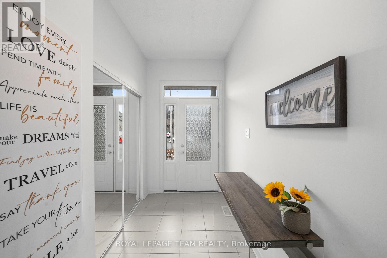 1160 Beckett Crescent, Ottawa, Ontario  K2S 0Z2 - Photo 3 - X12989974