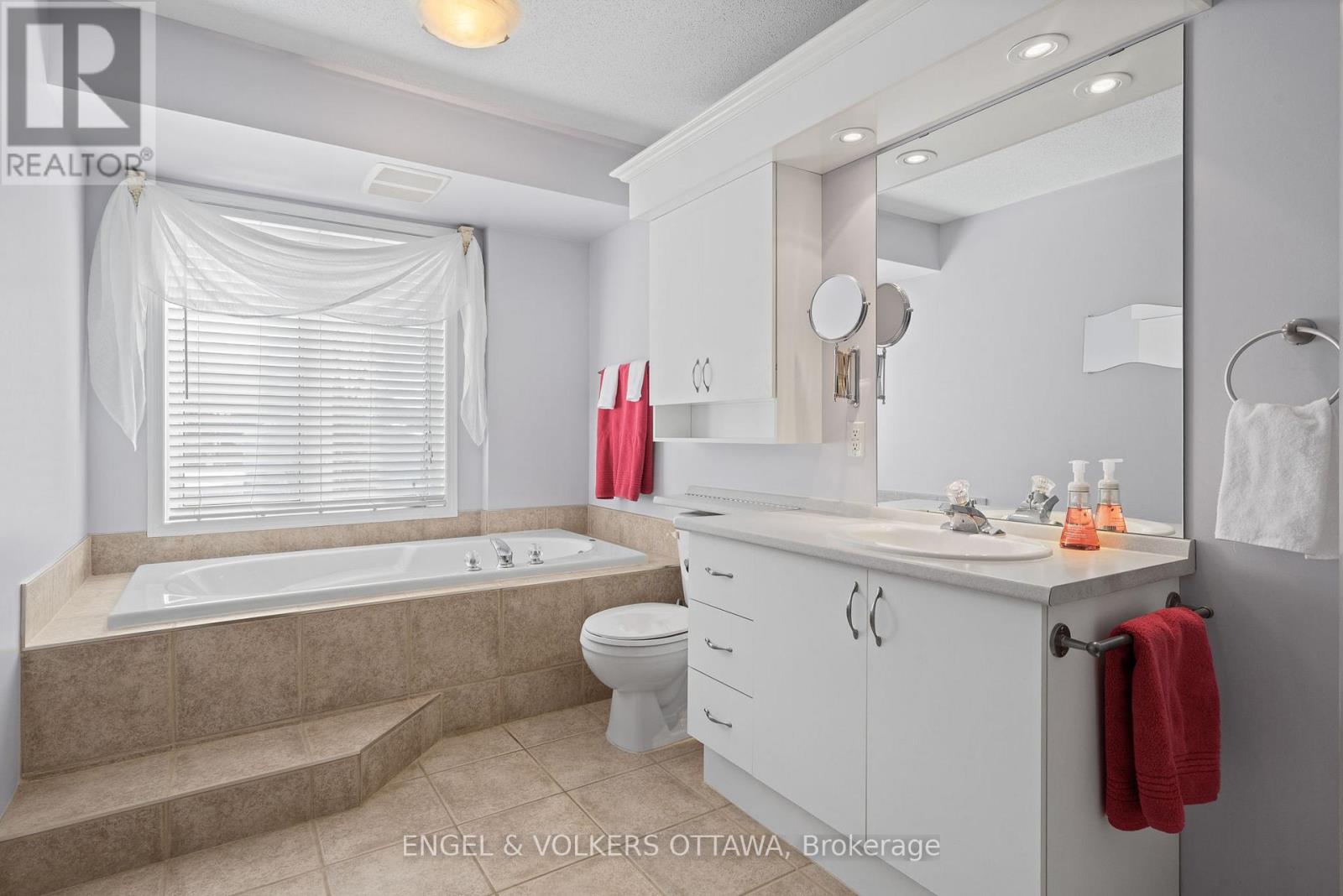 206 - 134 Edwards Street, Clarence-Rockland, Ontario  K4K 1T5 - Photo 18 - X12990010