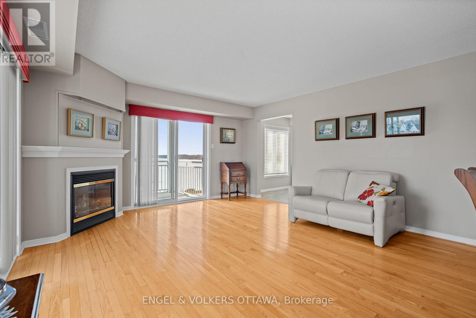 206 - 134 Edwards Street, Clarence-Rockland, Ontario  K4K 1T5 - Photo 5 - X12990010