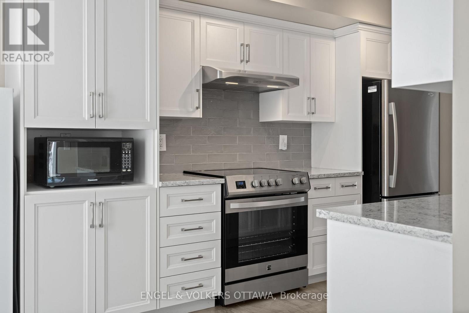 206 - 134 Edwards Street, Clarence-Rockland, Ontario  K4K 1T5 - Photo 9 - X12990010