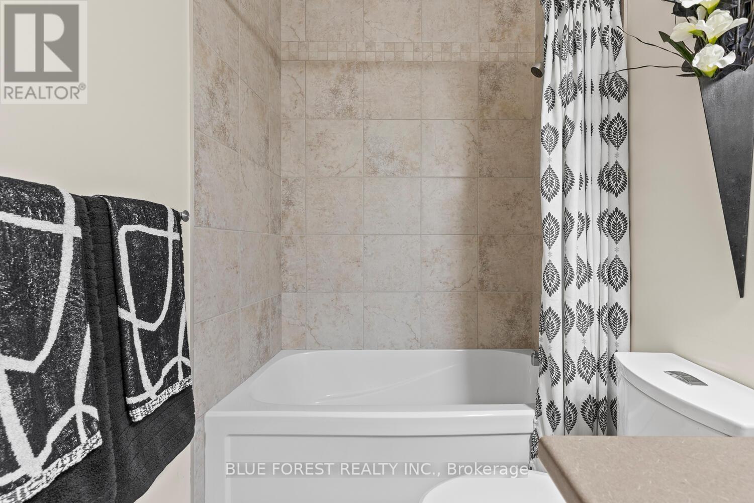 4 - 2615 Colonel Talbot Road, London South, Ontario  N6K 5B4 - Photo 22 - X12989944